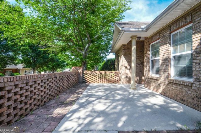 235 Villa Park Circle, Stone Mountain, GA 30087