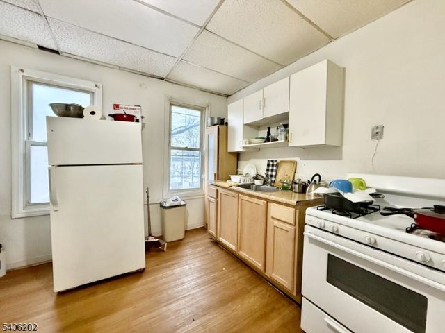 12 Garwood Pl, Irvington Twp., NJ 07111