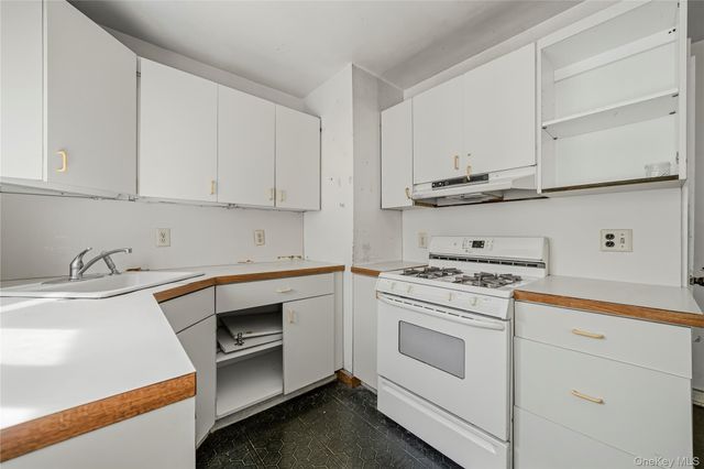 3 Old Pomona Road, Suffern, NY 10901