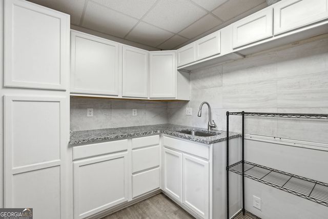 6870 Harbor Town Way, Stone Mountain, GA 30087