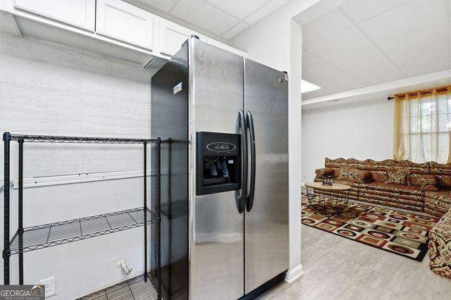 6870 Harbor Town Way, Stone Mountain, GA 30087