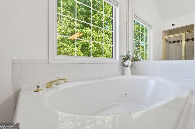 6870 Harbor Town Way, Stone Mountain, GA 30087