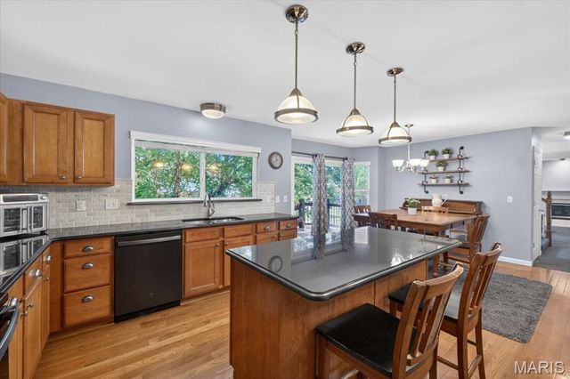 4013 Riverdell Drive, Wentzville, MO 63385