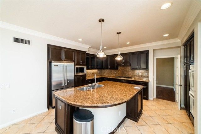 6 Roseleaf, Irvine, CA 92620