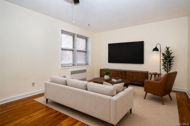 70 Locust B405, New Rochelle, NY 10801