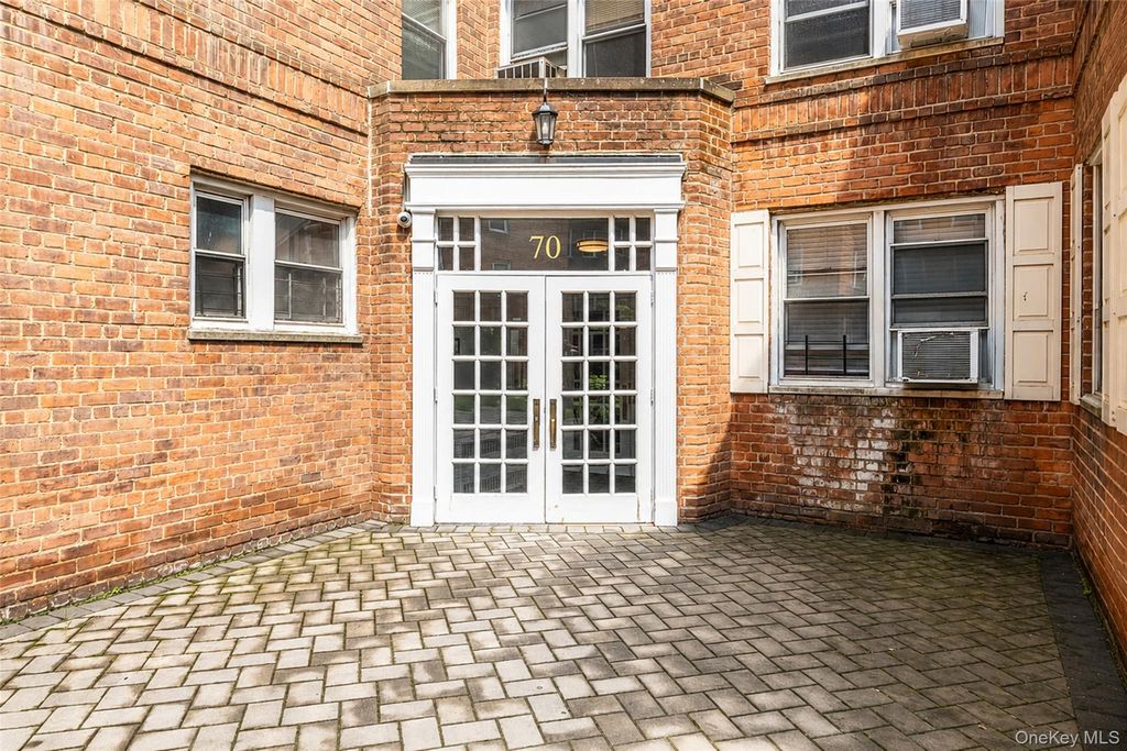 70 Locust B405, New Rochelle, NY 10801 — photo 5
