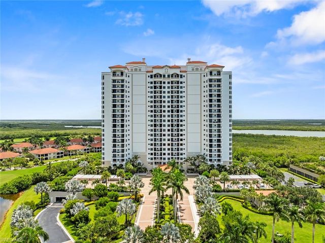 1060 Borghese LN 403, Naples, FL 34114