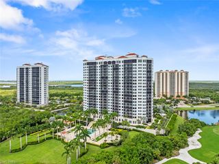 1060 Borghese LN 403, Naples, FL 34114