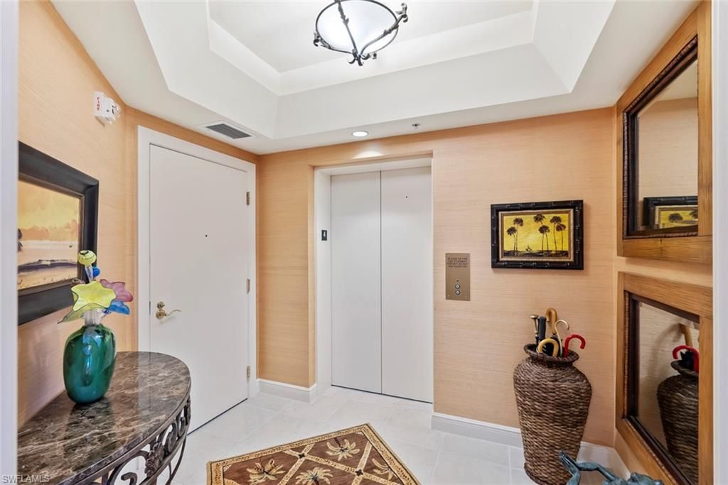 1060 Borghese LN 403, NAPLES, FL 34114 — photo 5