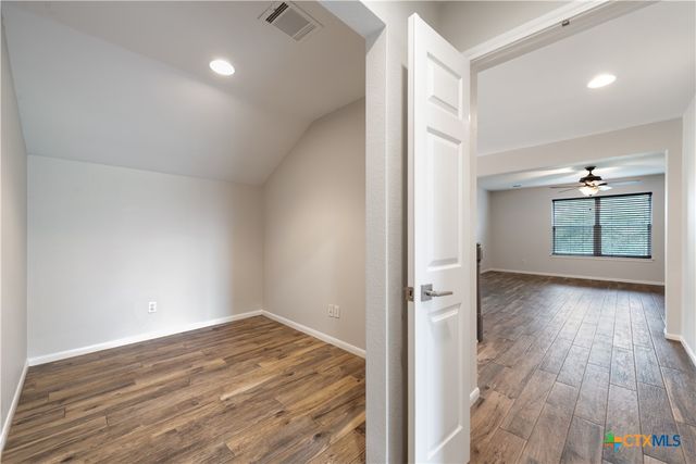 2405 Narrow Valley Drive, Cedar Park, TX 78613