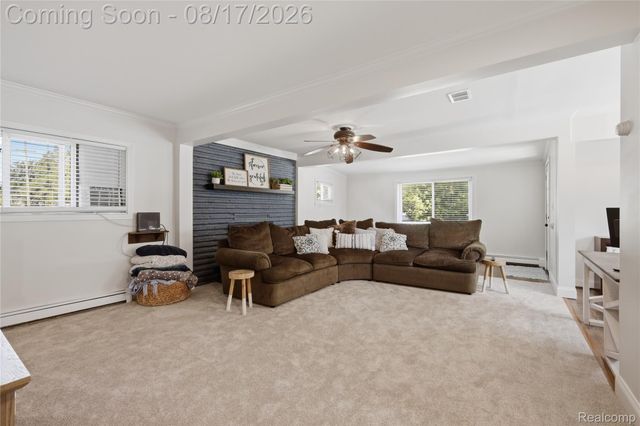 572 Atwater Street, Lake Orion Village, MI 48362