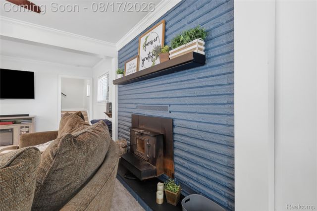 572 Atwater Street, Lake Orion Village, MI 48362