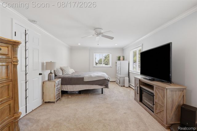 572 Atwater Street, Lake Orion Village, MI 48362