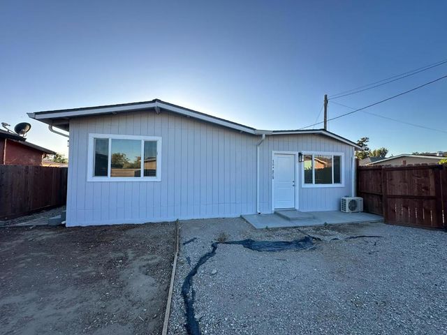420 Bridgevale, Hollister, CA 95023