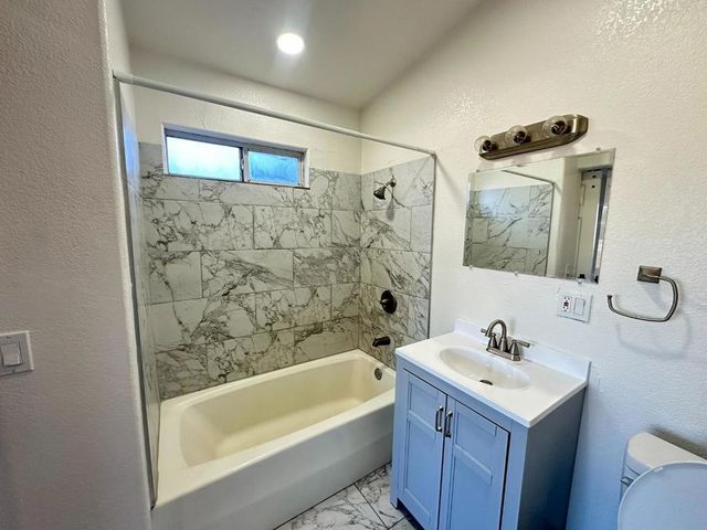 420 Bridgevale, Hollister, CA 95023