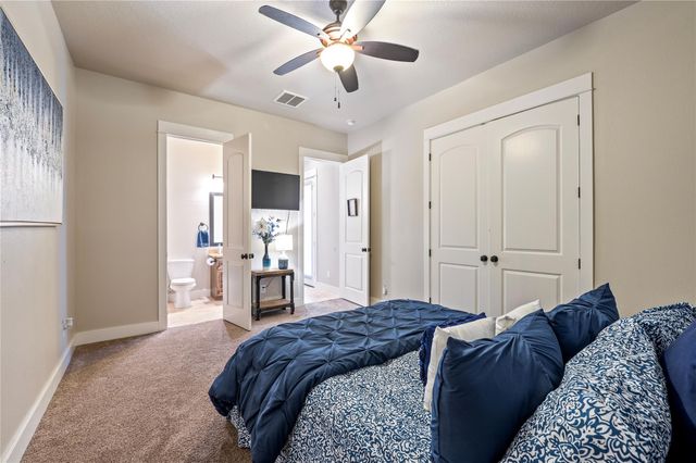 904 Mossy Oak Court, Friendswood, TX 77546