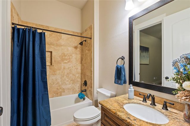 904 Mossy Oak Court, Friendswood, TX 77546
