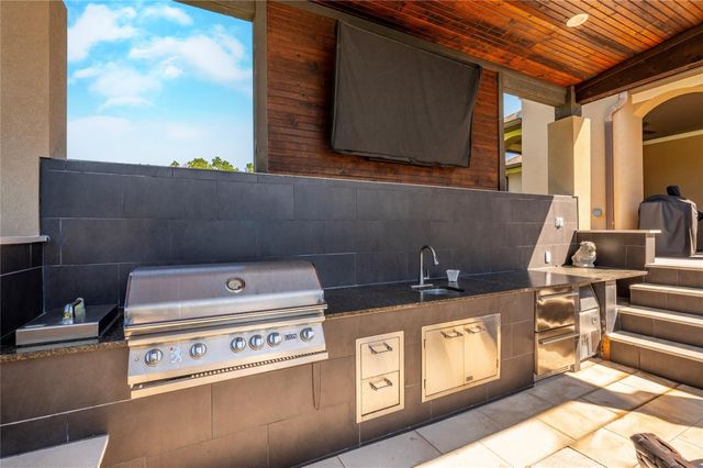 904 Mossy Oak Court, Friendswood, TX 77546