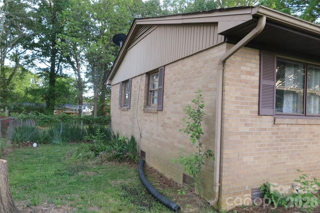 419 S Church Street, Lowell, NC 28098