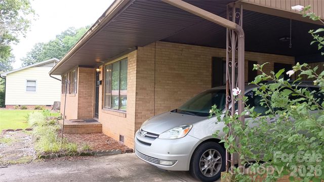 419 S Church Street, Lowell, NC 28098