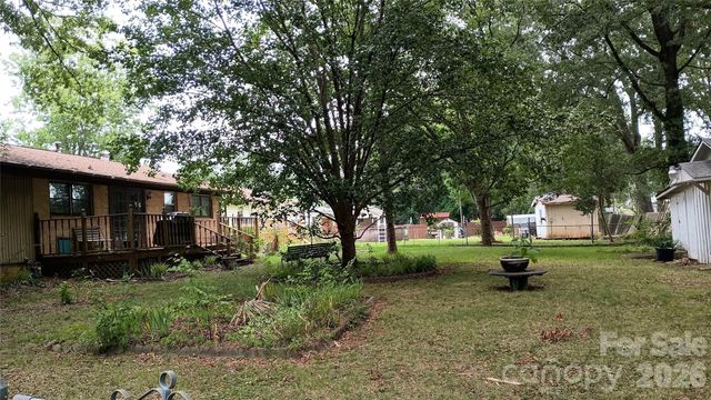 419 S Church Street, Lowell, NC 28098