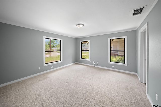 907 Henderson St., Jacksonville, TX 75766