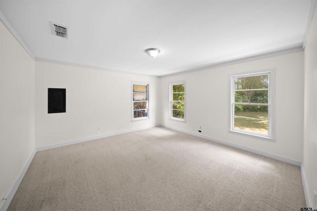 907 Henderson St., Jacksonville, TX 75766