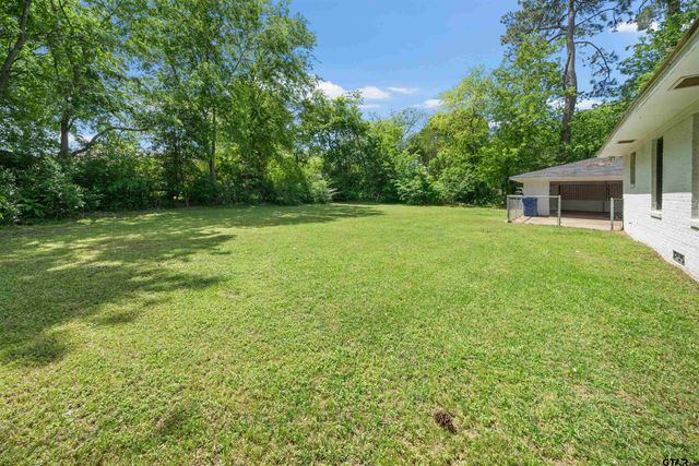 907 Henderson St., Jacksonville, TX 75766