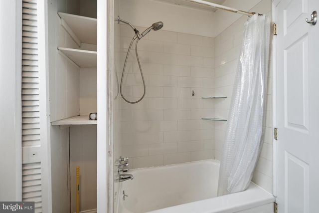 2413 S 4TH ST, Philadelphia, PA 19148