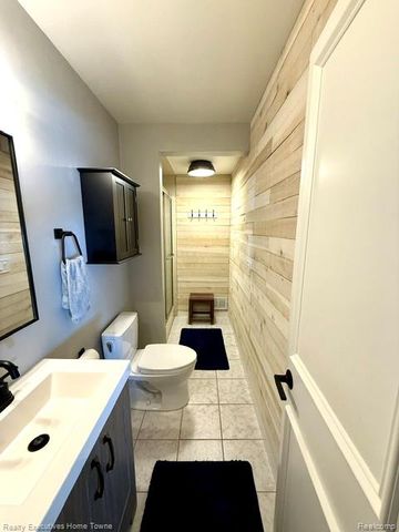 3460 Ramada Drive, Highland, MI 48356