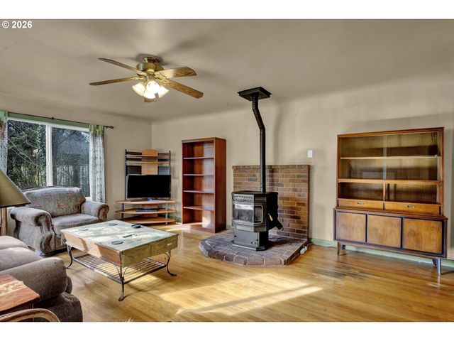 780 CHERRY Ave, Eugene, OR 97404