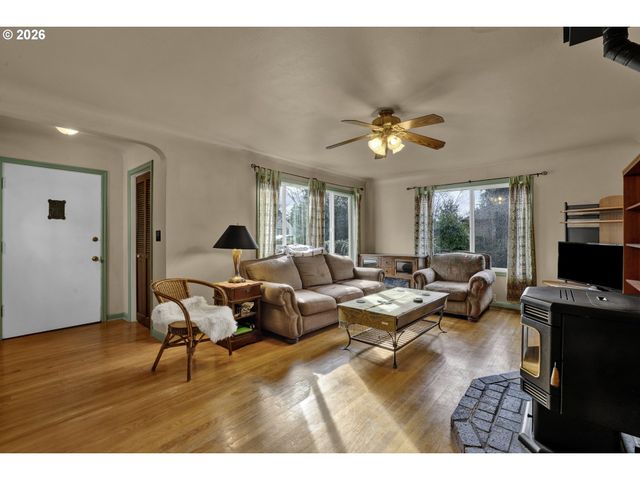 780 CHERRY Ave, Eugene, OR 97404