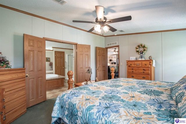 85 Oaklawn Court, Brandenburg, KY 40108