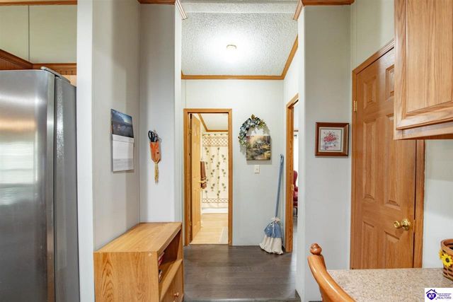 85 Oaklawn Court, Brandenburg, KY 40108