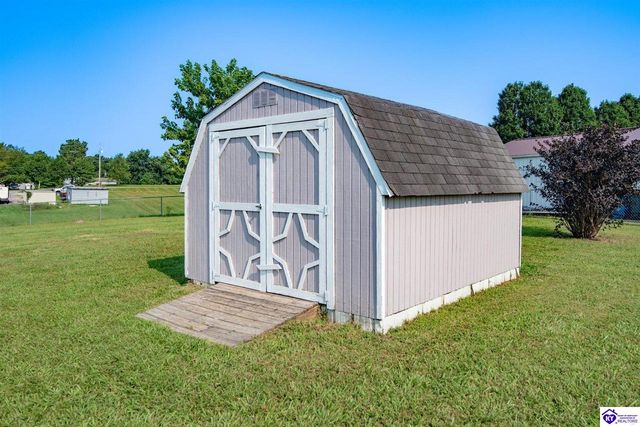85 Oaklawn Court, Brandenburg, KY 40108