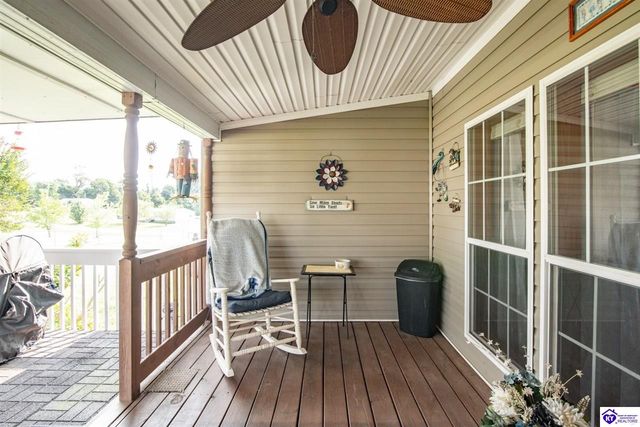 85 Oaklawn Court, Brandenburg, KY 40108