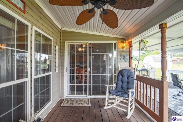 85 Oaklawn Court, Brandenburg, KY 40108