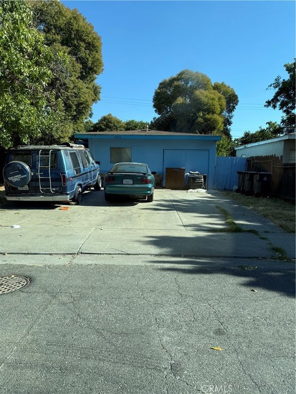 2036 La Jolla Drive, Stockton, CA 95204