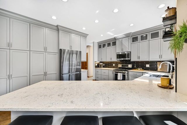 W198S6798 Adrian DRIVE, Muskego, WI 53150