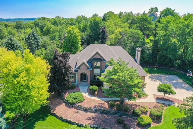 W198S6798 Adrian DRIVE, Muskego, WI 53150