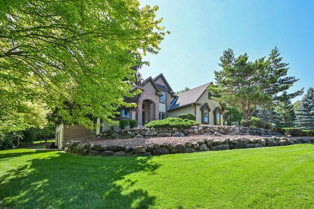 W198S6798 Adrian DRIVE, Muskego, WI 53150