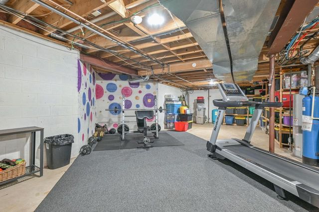 W198S6798 Adrian DRIVE, Muskego, WI 53150