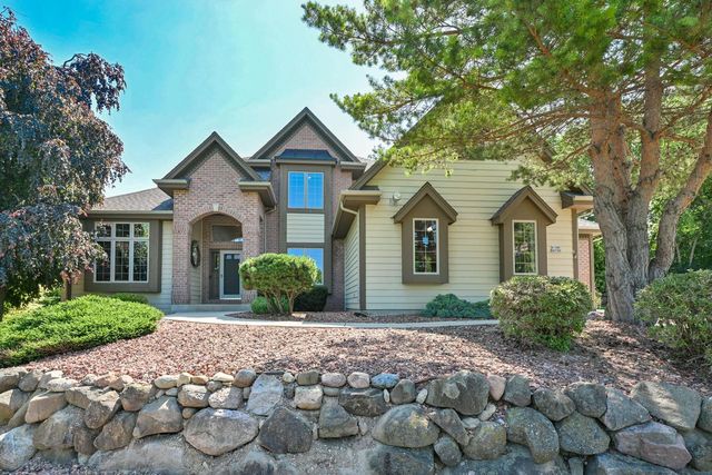 W198S6798 Adrian DRIVE, Muskego, WI 53150