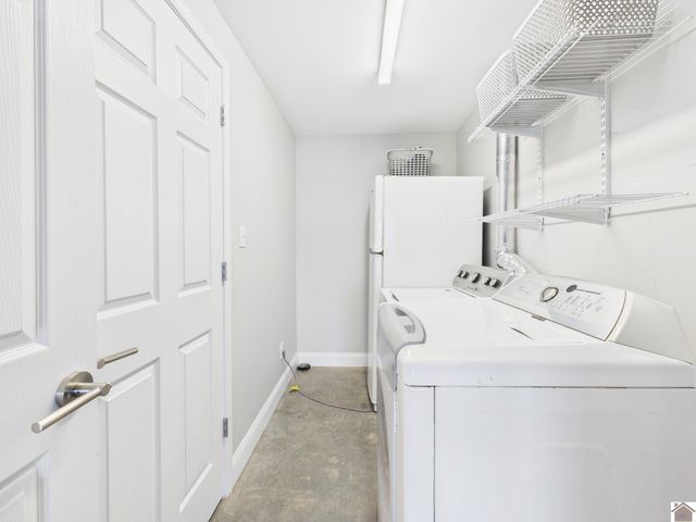 191 Wayne Circle # 34, New Concord, KY 42076