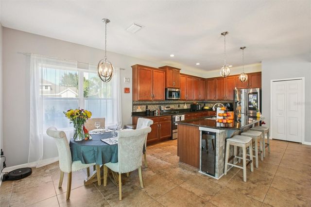 2624 KENCHESTER LOOP, Wesley Chapel, FL 33543