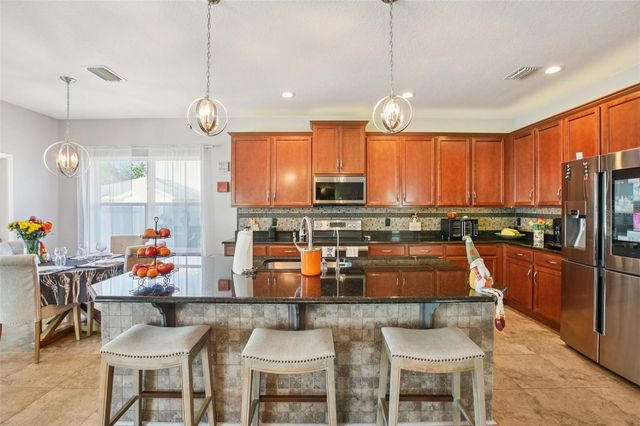 2624 KENCHESTER LOOP, Wesley Chapel, FL 33543