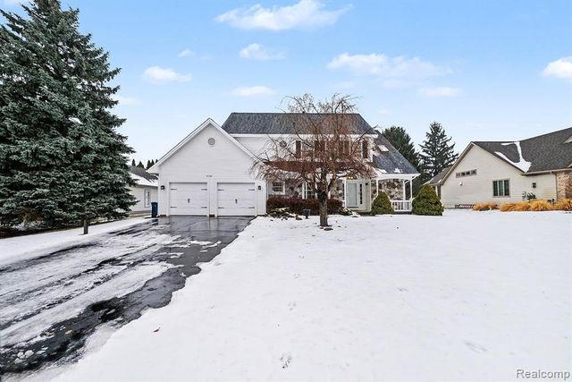 4116 Split Rail Lane, Fenton, MI 48430