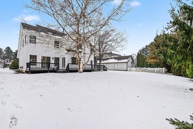 4116 Split Rail Lane, Fenton, MI 48430