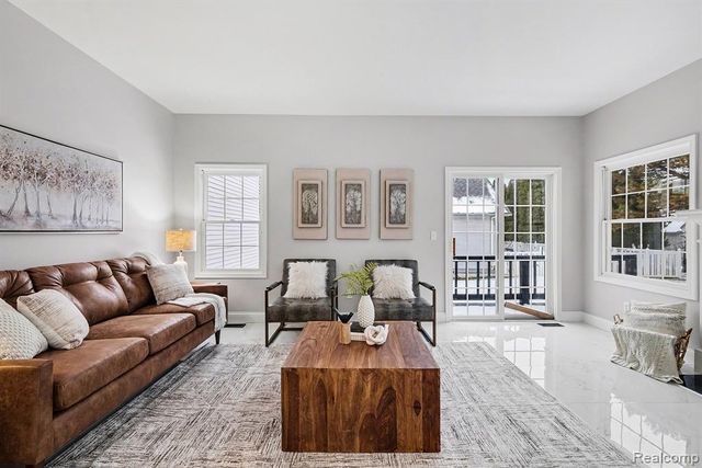 4116 Split Rail Lane, Fenton, MI 48430