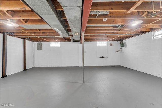 2246 Utica Avenue, Lorain, OH 44052